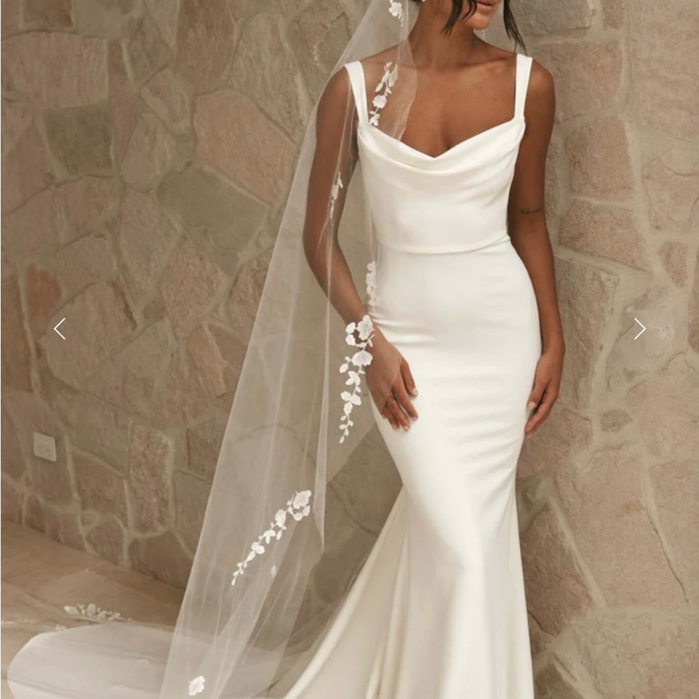 Grace Loves Lace White Bridal Veil - Pierlot Veil - Almost Brand New